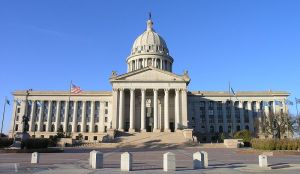800px-Central_view_of_Oklahoma_Capitol_building