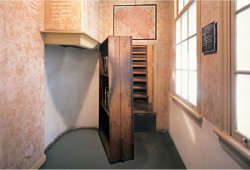 anne-frank-secret-annex-bookcase-250x170
